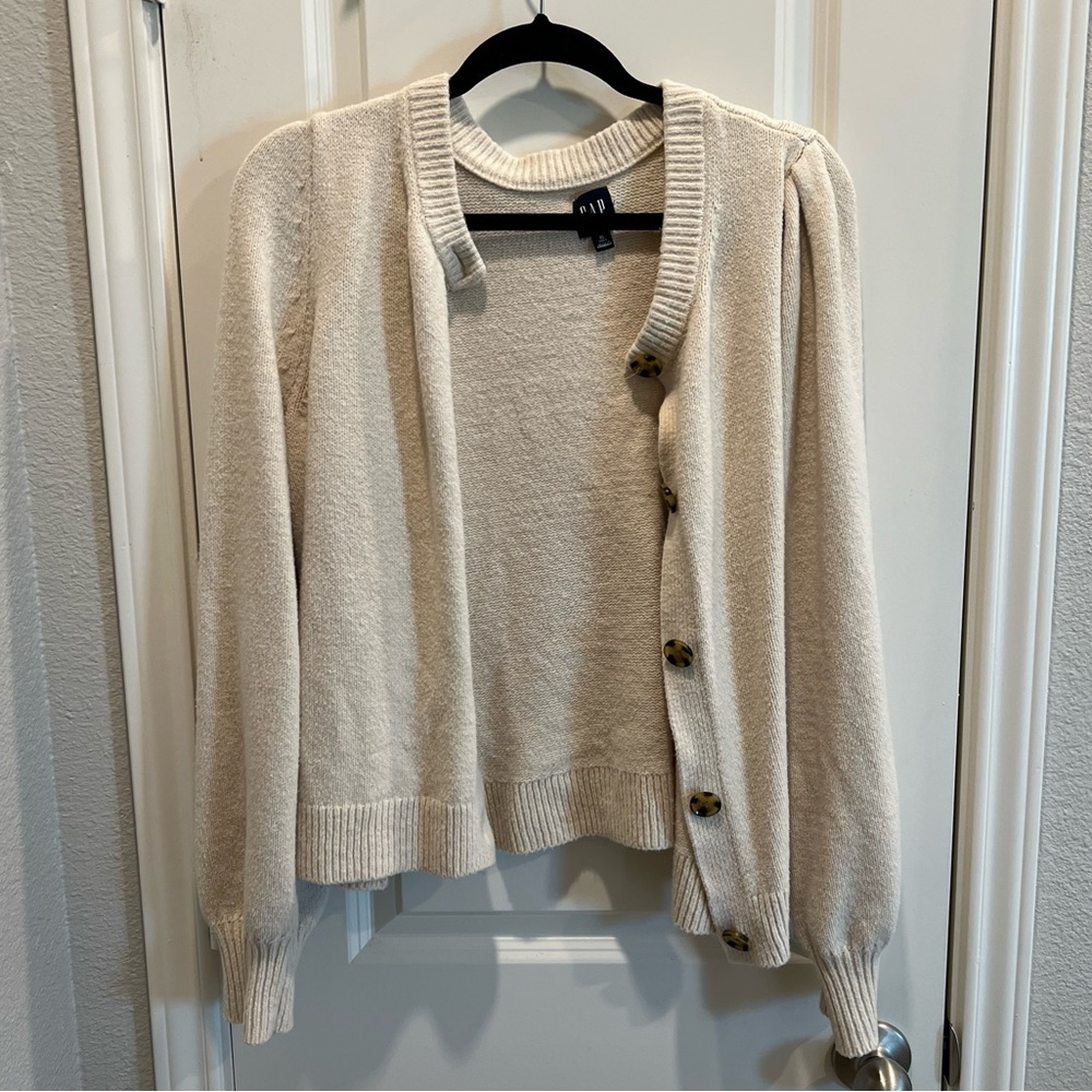 Gap cash soft puff sleeve cardigan size XL Tall, cream